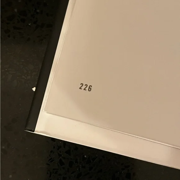 ‎Book - Picture 4 of 4